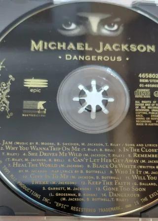 5 CDs: Michael Jackson, Madonna, Barry White, Enig