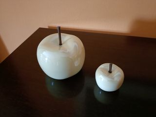 2 Manzanas Decorativas Cerámica Beige