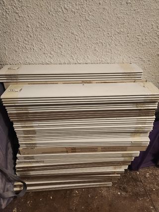 Rodapié blanco ceramico