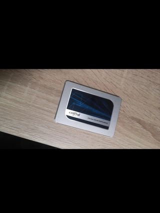 Disco duro Crucial MX500 SSD