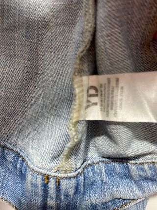 Chaqueta vaquera con tachuelas