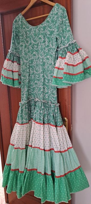 Traje gitana flamenca verde y blanco