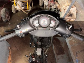 se vende despiece de aprilia sr 50