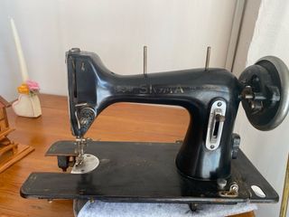 Máquina coser SIGMA antigua