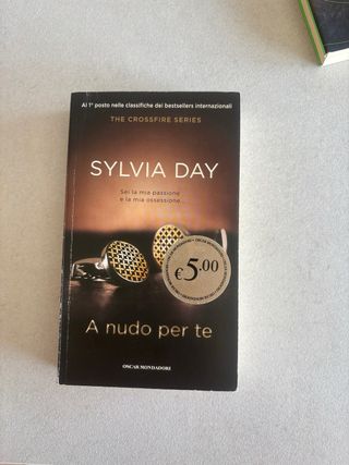 A nudo per te. The crossfire series