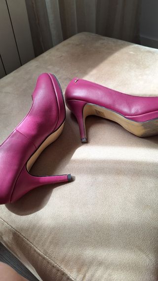Tacones Paco Mena fucsia
