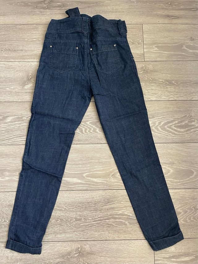 Vaqueros Bershka - Talla XS (34)