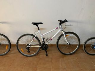 Bicicleta paseo blanca
