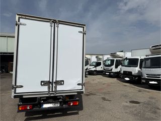 nissan cabstar carne colgada frigorifico