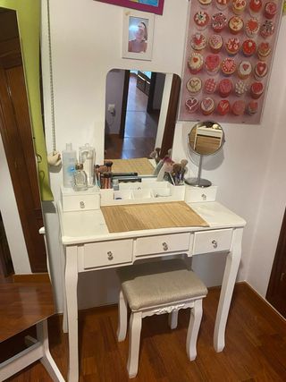 Tocador blanco con silla - Madera