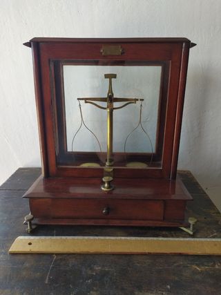 Balanza Antigua Farmacia - Bascula y pesos