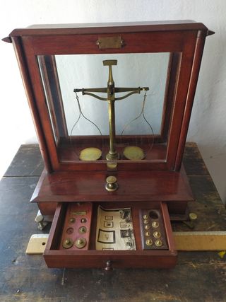 Balanza Antigua Farmacia - Bascula y pesos