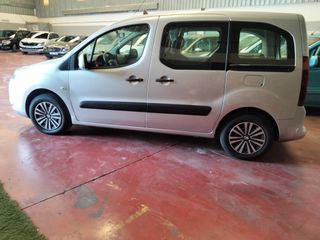 Peugeot Partner 2013 92cv. 5 puertas turismo