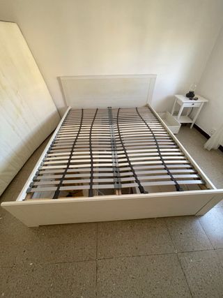 Cama con colchon y cabecero ikea