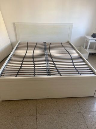 Cama con colchon y cabecero ikea