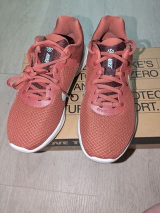 Zapatillas Nike Revolution 6 Next nuevas