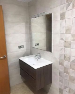 Reforma baño: plato ducha + azulejos
