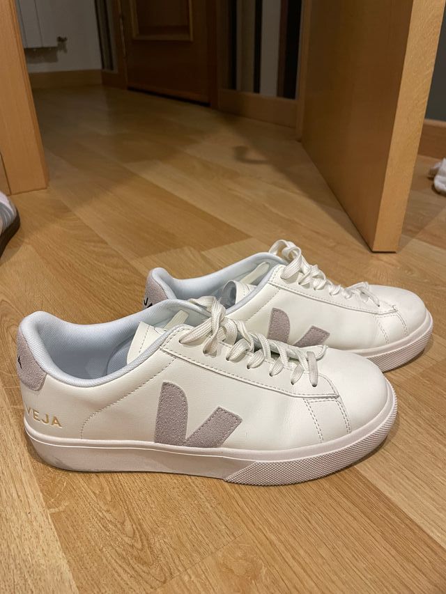Zapatillas Veja blancas