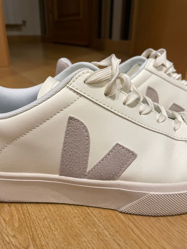 Zapatillas Veja blancas