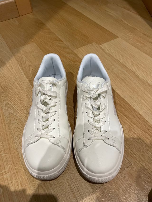 Zapatillas Veja blancas