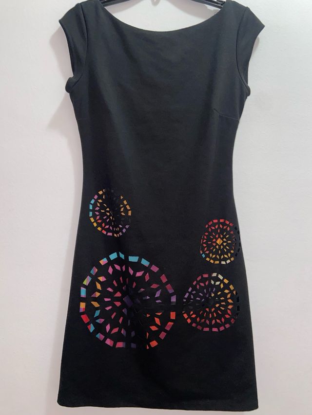 Vestido Desigual negro verano