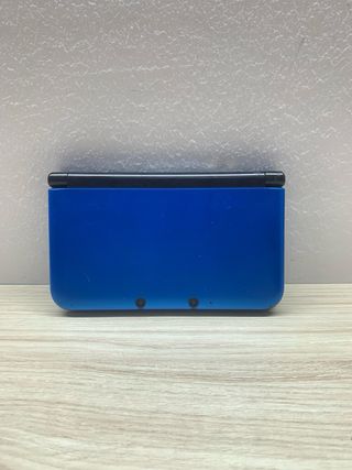 Nintendo 3DS negra + 5 juegos