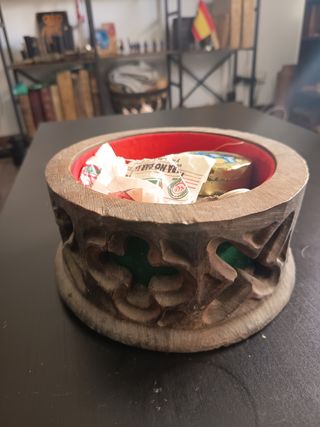 Caja madera tallada vintage