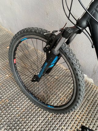 Bicicleta BH- Azul y negra