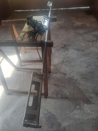 Guías para bisagras y fresadora