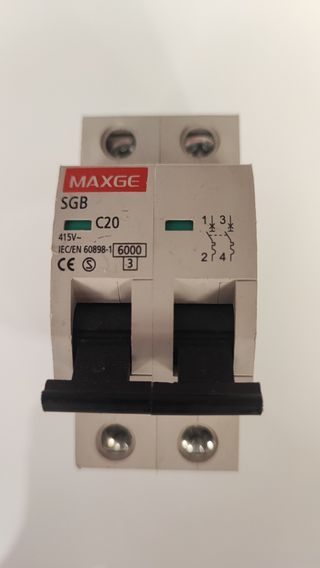 Interruptor automático 20A Maxge
