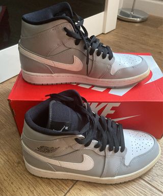 Nike Air Jordan 1 Mid Gris