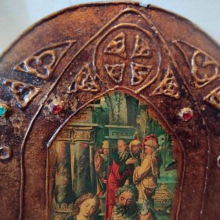 Tríptico religioso antiguo