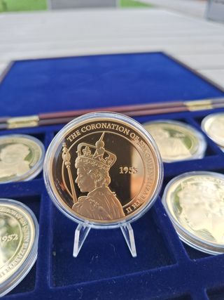 Collezione Medaglie Regina Elisabetta II Anno 2012