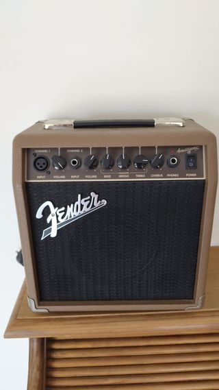 Amplificador Fender Acousatonic 15