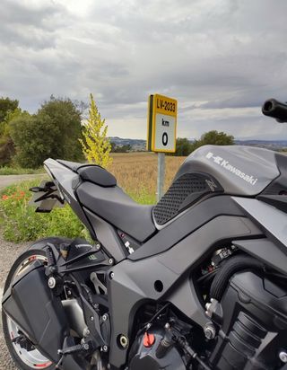 Kawasaki Z1000 - Moto Impecable