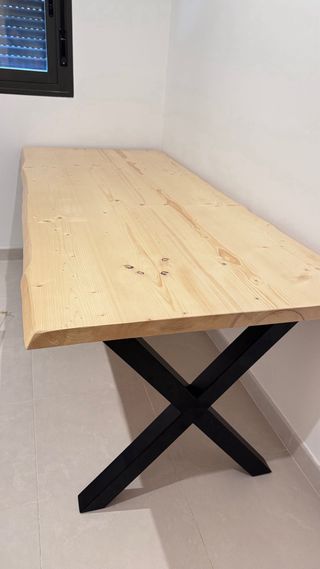 Mesa madera maciza pino - Patas negras