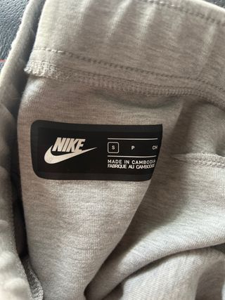 Pantalones Nike Tech Gris Talla S