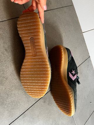 Zapatillas Converse Run Star Suede - Negras y Rosa