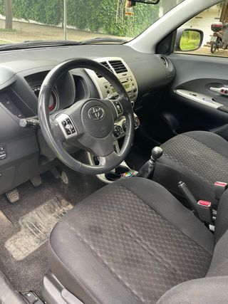 Toyota Urban cruiser 2009