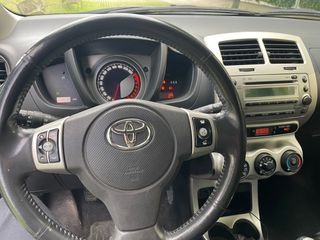 Toyota Urban cruiser 2009