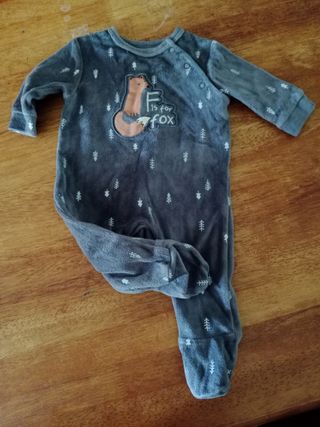 Lote Ropa bebé recién nacido 0-3 meses - buzo