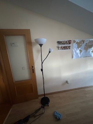 Lampara de pie 2 luces