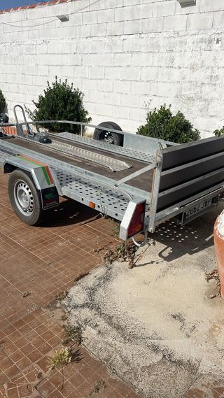 Remolque moto: ligero y robusto