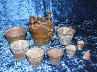 Antiguo ponderal vasos bronce 9 piezas XVIII-XIX
