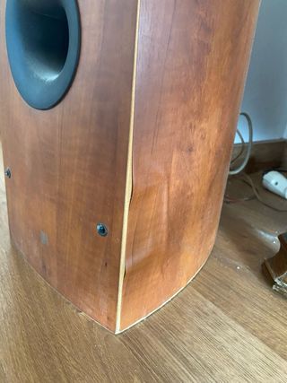 Altavoces KEF Q9 marrón