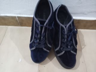 Zapatos terciopelo azul invierno