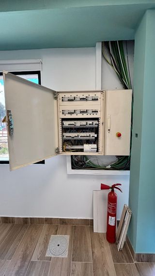 Nave industrial 635m² Brenes