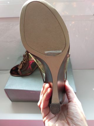 Sandalias fiesta Nine West. Pedrería. Talla 40