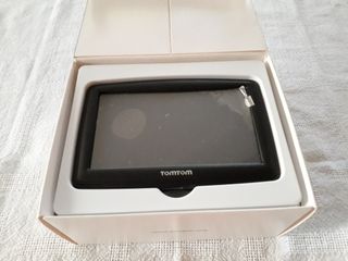 Navegador GPS TomTom XXL.