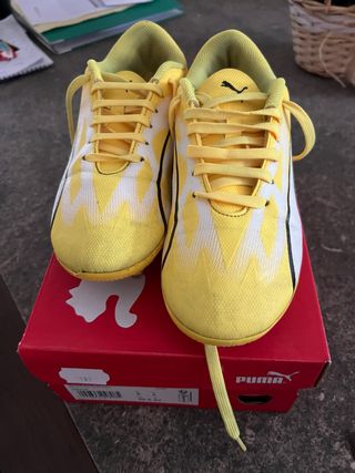 Puma Ultra Play MG Jr - Amarillas